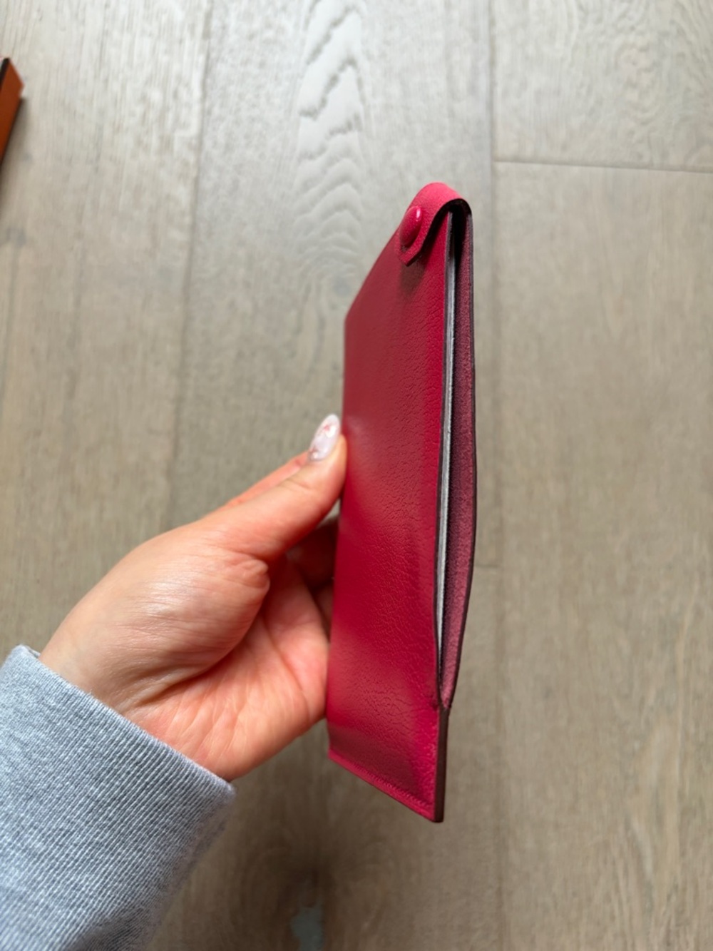 GUC hermes tarmac passport holder rose extreme with original box and ribbon - Picture 13 of 17